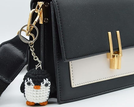 Porte-clés pingouin crocheté – Pendentif animal mignon amigurumi pour clés et sacs